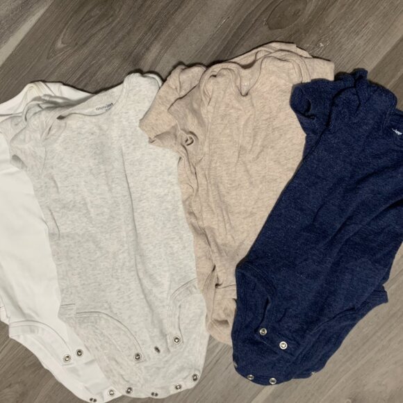 Simple Joys by Carter's baby 8-pack short-sleeve bodysuits (3-6 months) - Picture 3 of 9